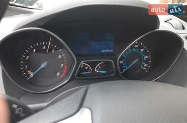 Внедорожник / Кроссовер Ford Escape 2014 в 