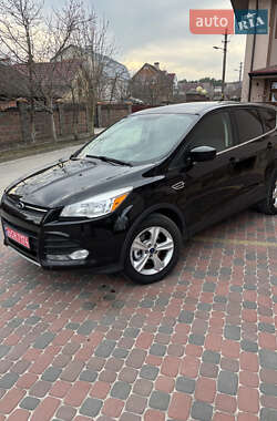 Внедорожник / Кроссовер Ford Escape 2015 в 