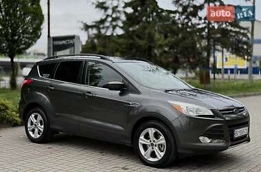 Позашляховик / Кросовер Ford Escape 2015 в 