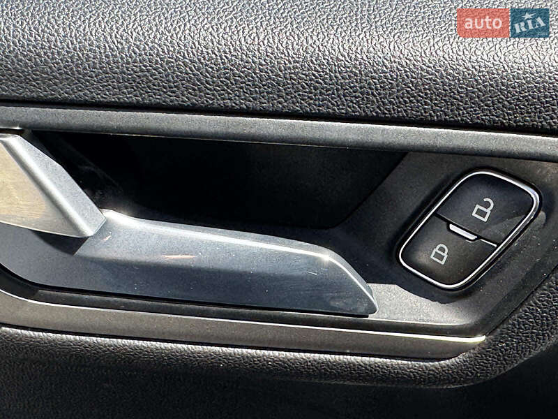 Внедорожник / Кроссовер Ford Escape 2021 в Харькове