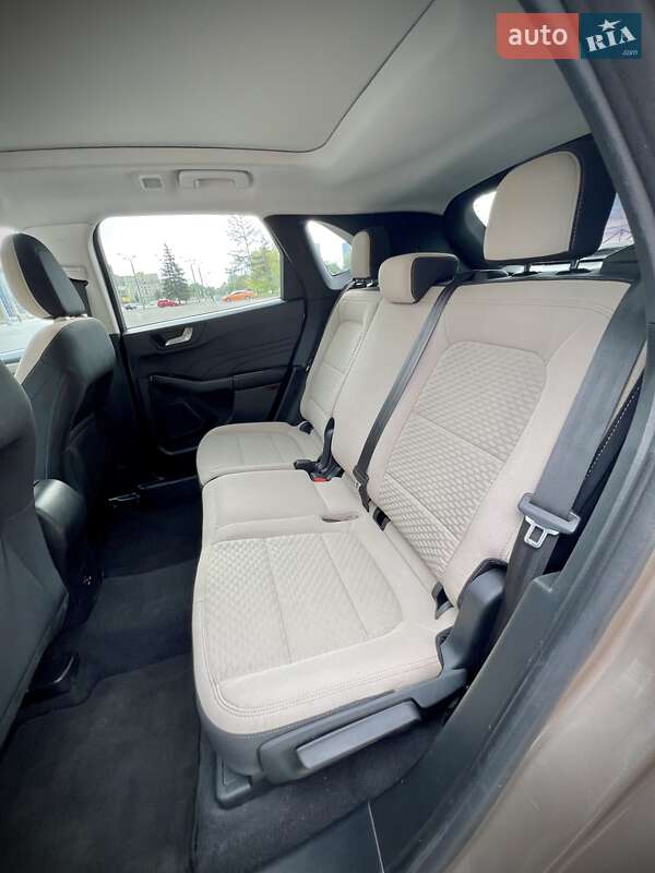 Внедорожник / Кроссовер Ford Escape 2021 в Харькове