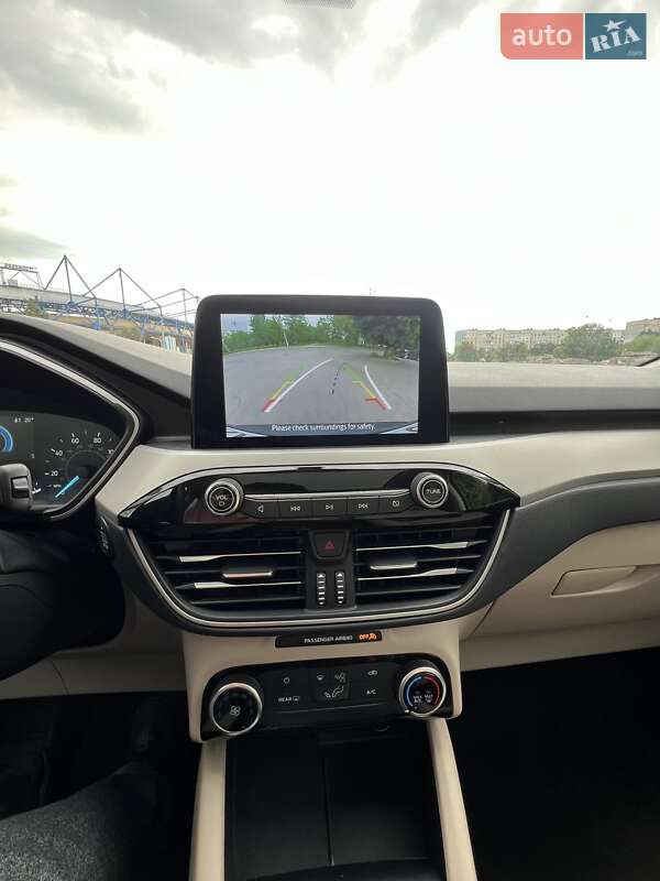 Внедорожник / Кроссовер Ford Escape 2021 в Харькове