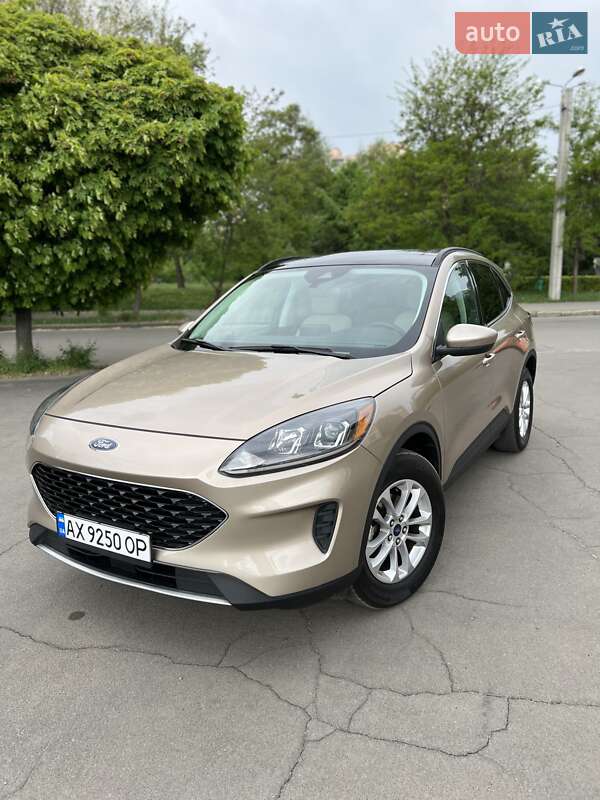 Внедорожник / Кроссовер Ford Escape 2021 в Харькове