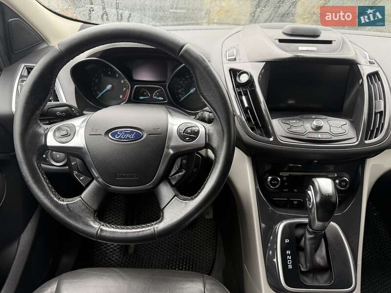 Позашляховик / Кросовер Ford Escape 2013 в Львові