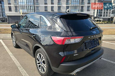 Внедорожник / Кроссовер Ford Escape 2022 в 