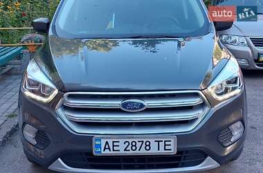 Внедорожник / Кроссовер Ford Escape 2018 в 