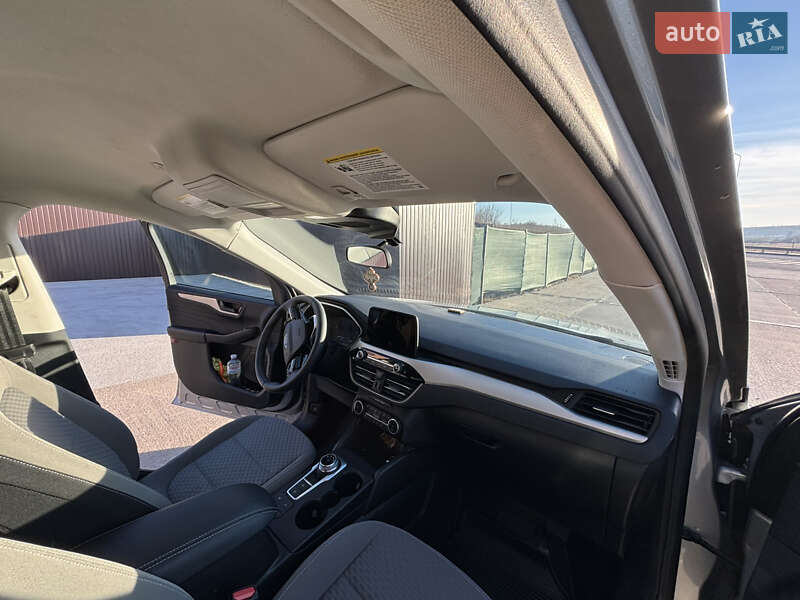 Позашляховик / Кросовер Ford Escape 2022 в Львові