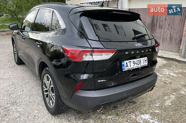 Внедорожник / Кроссовер Ford Escape 2019 в 