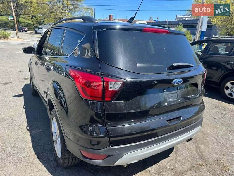 Внедорожник / Кроссовер Ford Escape 2020 в Львове