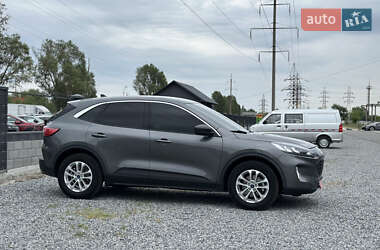 Внедорожник / Кроссовер Ford Escape 2022 в 