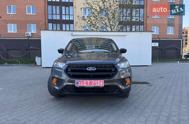Внедорожник / Кроссовер Ford Escape 2018 в 