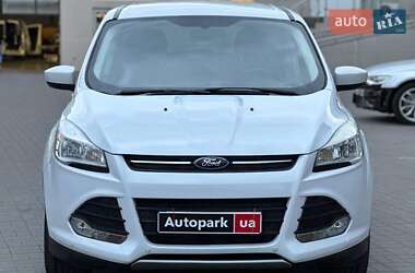 Внедорожник / Кроссовер Ford Escape 2015 в 