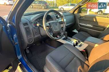 Внедорожник / Кроссовер Ford Escape 2010 в 