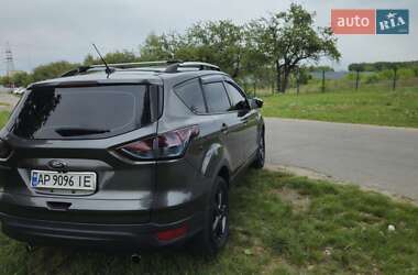 Внедорожник / Кроссовер Ford Escape 2014 в 