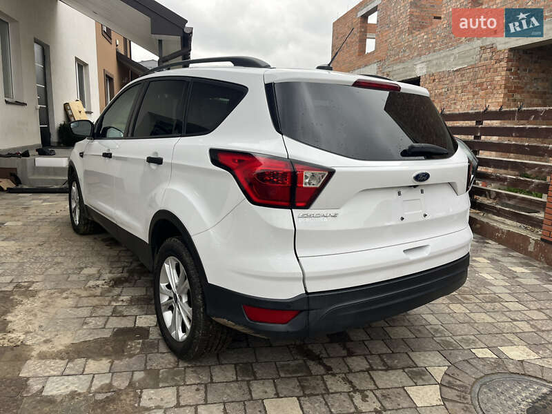 Позашляховик / Кросовер Ford Escape 2018 в Львові