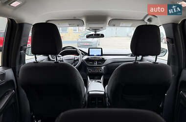 Позашляховик / Кросовер Ford Escape 2023 в 