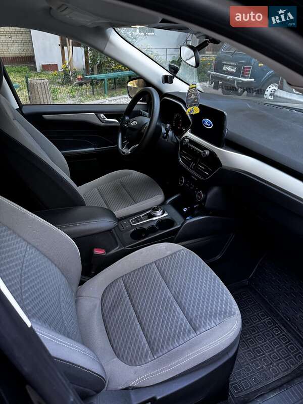 Внедорожник / Кроссовер Ford Escape 2021 в Черкассах