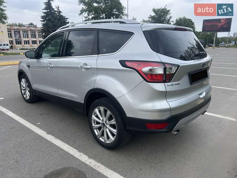 Внедорожник / Кроссовер Ford Escape 2017 в Киеве