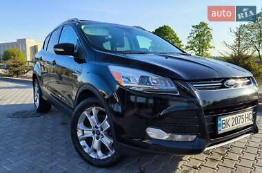 Внедорожник / Кроссовер Ford Escape 2015 в Киеве