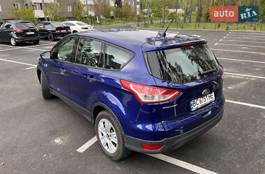 Внедорожник / Кроссовер Ford Escape 2014 в 