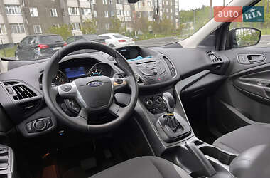Внедорожник / Кроссовер Ford Escape 2014 в 