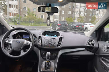 Внедорожник / Кроссовер Ford Escape 2014 в 