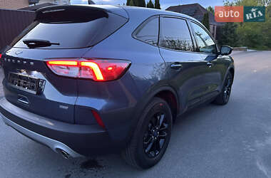 Внедорожник / Кроссовер Ford Escape 2020 в Киеве