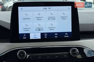 Внедорожник / Кроссовер Ford Escape 2020 в 