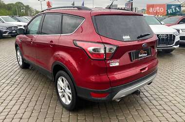 Позашляховик / Кросовер Ford Escape 2016 в 