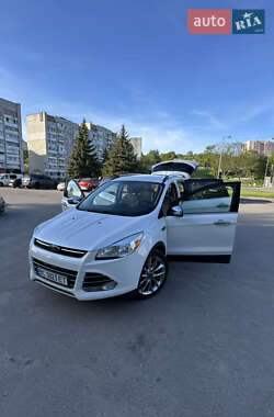 Внедорожник / Кроссовер Ford Escape 2015 в 