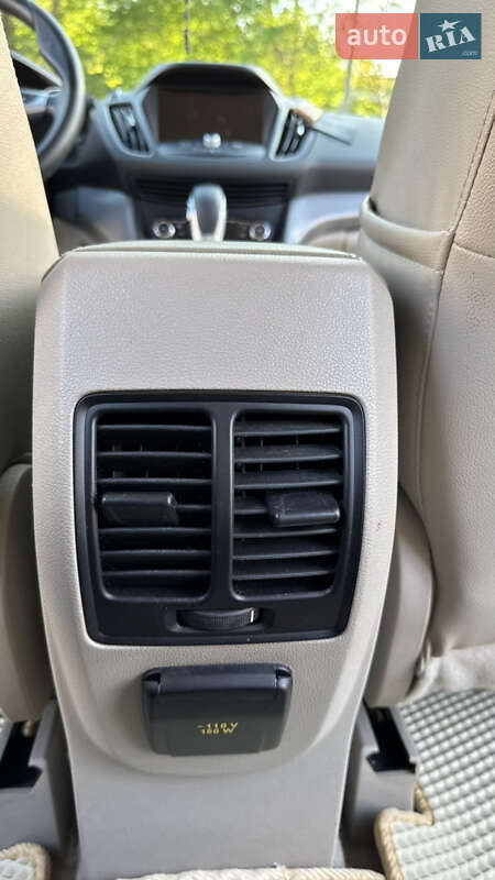 Внедорожник / Кроссовер Ford Escape 2015 в Львове