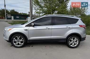 Внедорожник / Кроссовер Ford Escape 2015 в 
