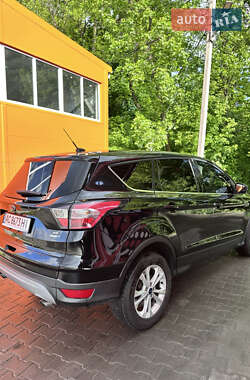 Внедорожник / Кроссовер Ford Escape 2016 в 