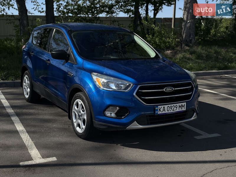 Позашляховик / Кросовер Ford Escape 2017 в 