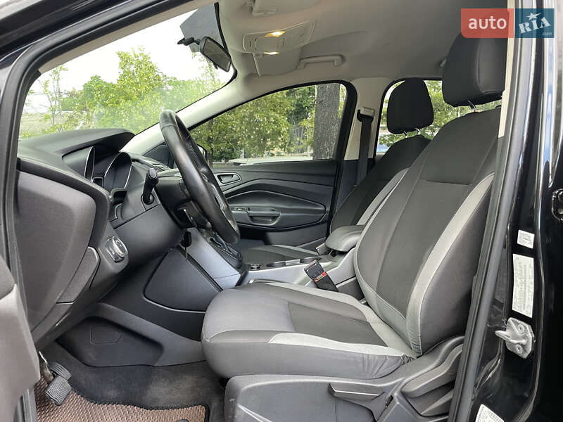 Внедорожник / Кроссовер Ford Escape 2015 в Николаеве