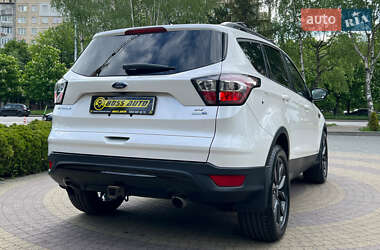 Позашляховик / Кросовер Ford Escape 2016 в 