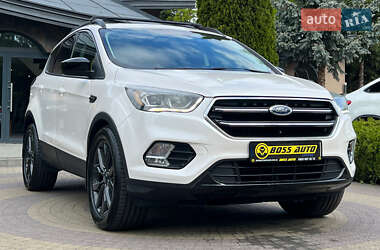 Позашляховик / Кросовер Ford Escape 2016 в 
