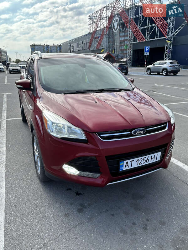Внедорожник / Кроссовер Ford Escape 2015 в Ивано-Франковске