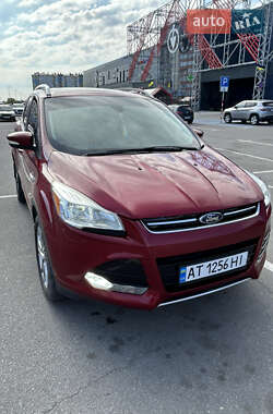 Внедорожник / Кроссовер Ford Escape 2015 в 