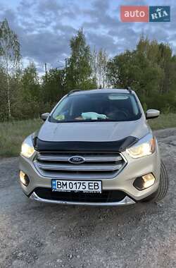 Внедорожник / Кроссовер Ford Escape 2017 в Шостке