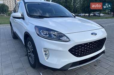 Позашляховик / Кросовер Ford Escape 2020 в Черкасах