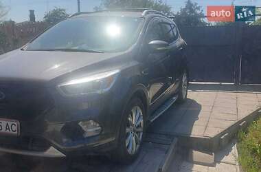 Внедорожник / Кроссовер Ford Escape 2016 в 
