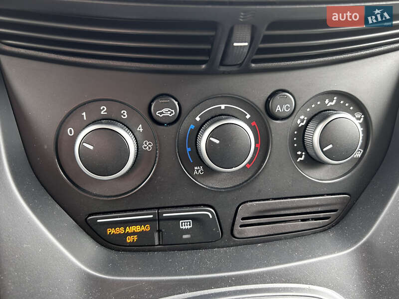 Позашляховик / Кросовер Ford Escape 2016 в Хмельницькому