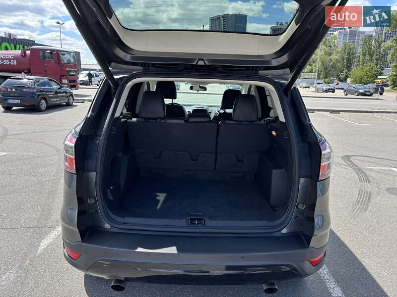 Внедорожник / Кроссовер Ford Escape 2016 в Киеве