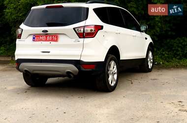 Позашляховик / Кросовер Ford Escape 2018 в 