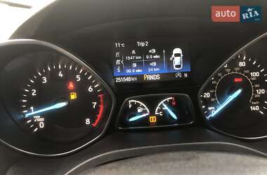 Позашляховик / Кросовер Ford Escape 2018 в 
