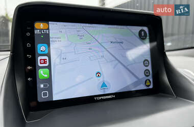 Внедорожник / Кроссовер Ford Escape 2012 в 