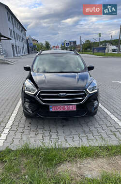 Позашляховик / Кросовер Ford Escape 2017 в Івано-Франківську