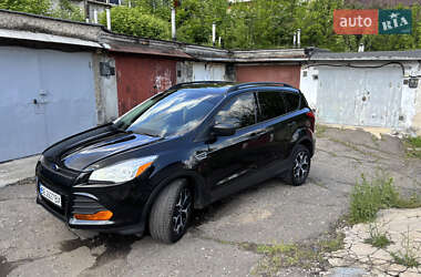 Позашляховик / Кросовер Ford Escape 2014 в 