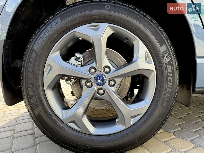 Внедорожник / Кроссовер Ford Escape 2024 в Виннице